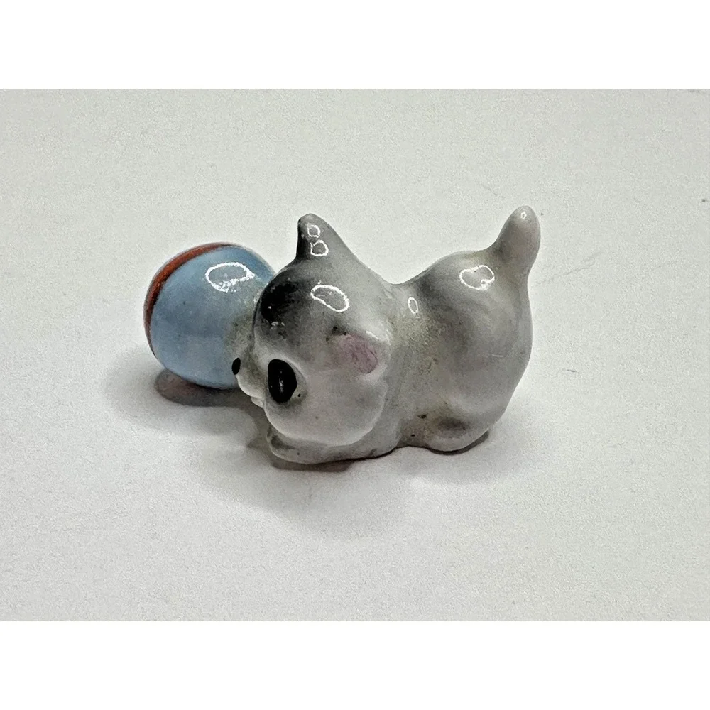 VTG 1960s Josef Miniature kitty cat figure playing with ball Figure